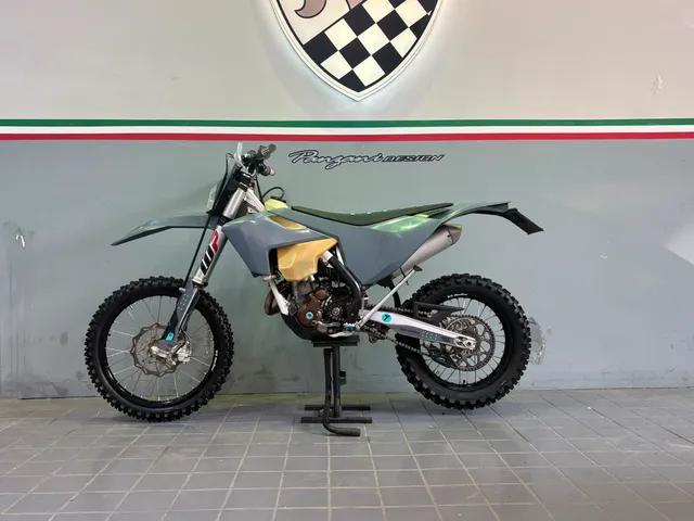 HUSQVARNA FE 250